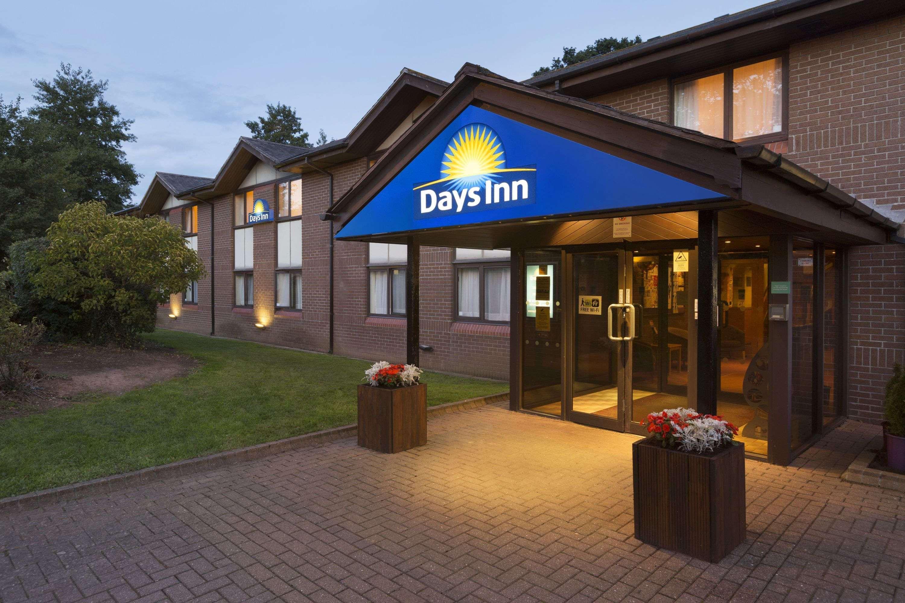 Days Inn טונטון מראה חיצוני תמונה